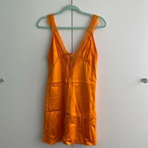 BRAND NEW ZARA VIRAL ORANGE DRESS